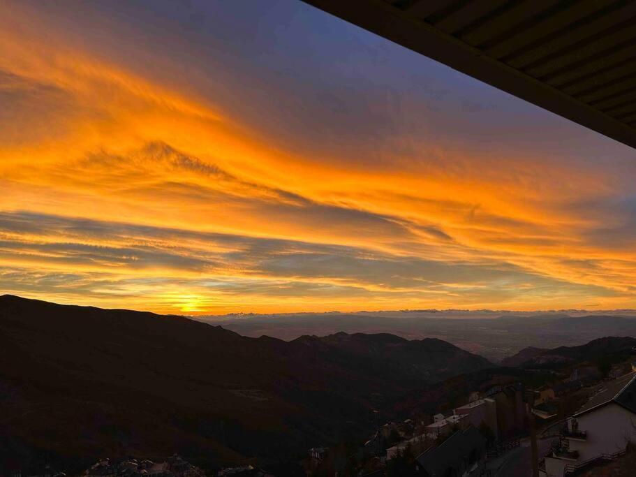 The Apartment Luminoso Duplex En Sierra Nevada Bagian luar foto